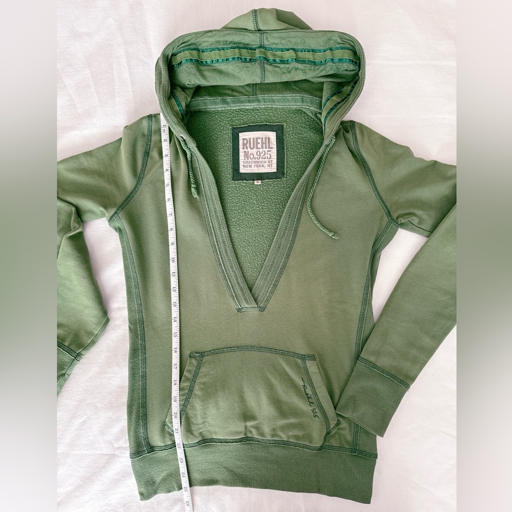 Ruehl No.925 Green Hoodie - Picture 3 of 11